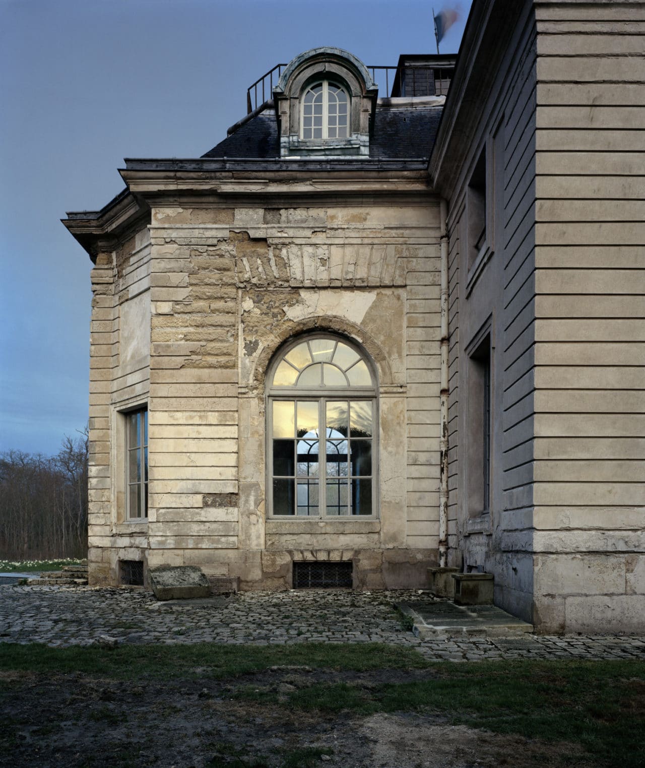 exterieur-partie-est-face-pavillon-muette